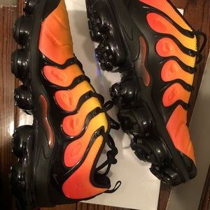 Nike Air Vapor Max Plus Sunset 2018 Tiger MSRP$260